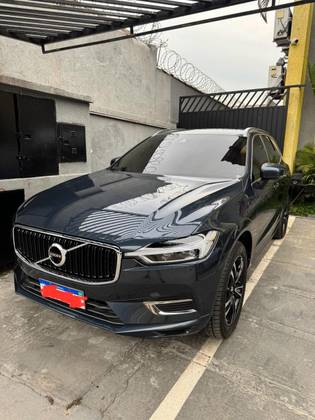 VOLVO XC60 2.0 T8 HYBRID MOMENTUM AWD GEARTRONIC